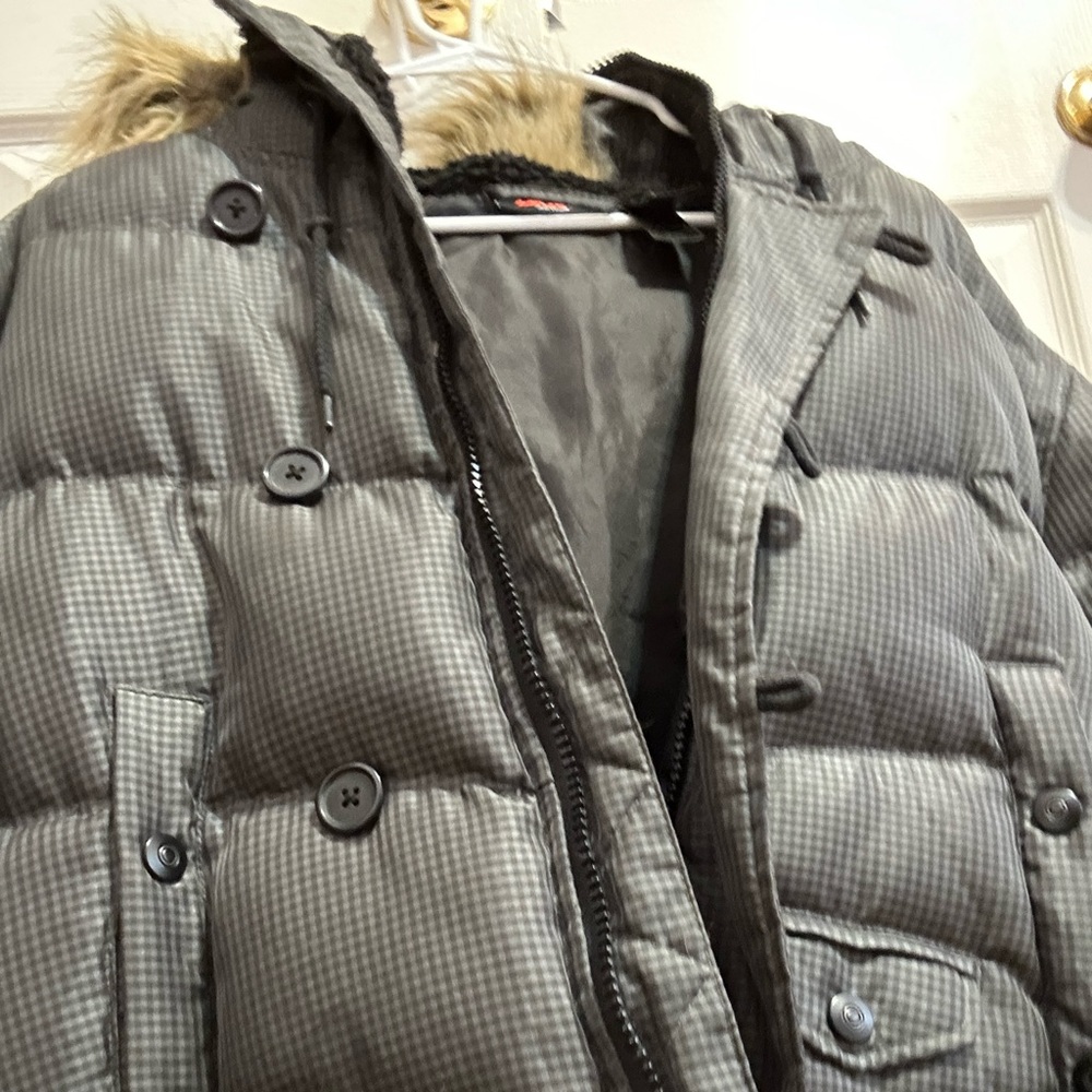 Size M Men’s DKNY Winter Coat